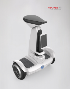 Airwheel服務型機器人 以匠心工業設計，為智能服務“有備而來”